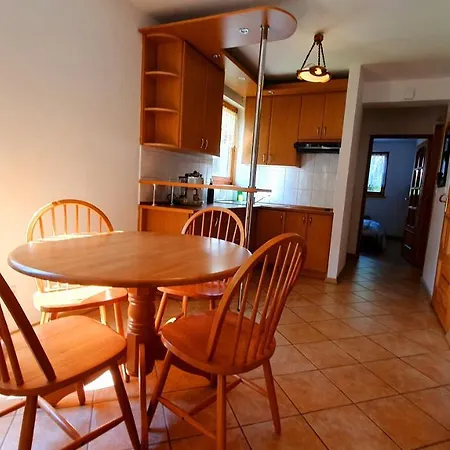 Apartment Zakominek *